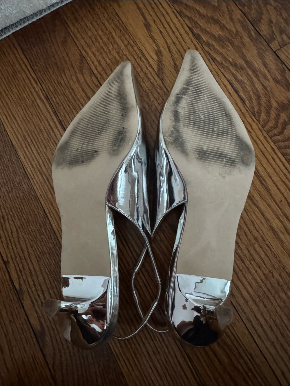 Steve Madden Silver Pointed Slingback Kitten Heels - Picture 10 of 10